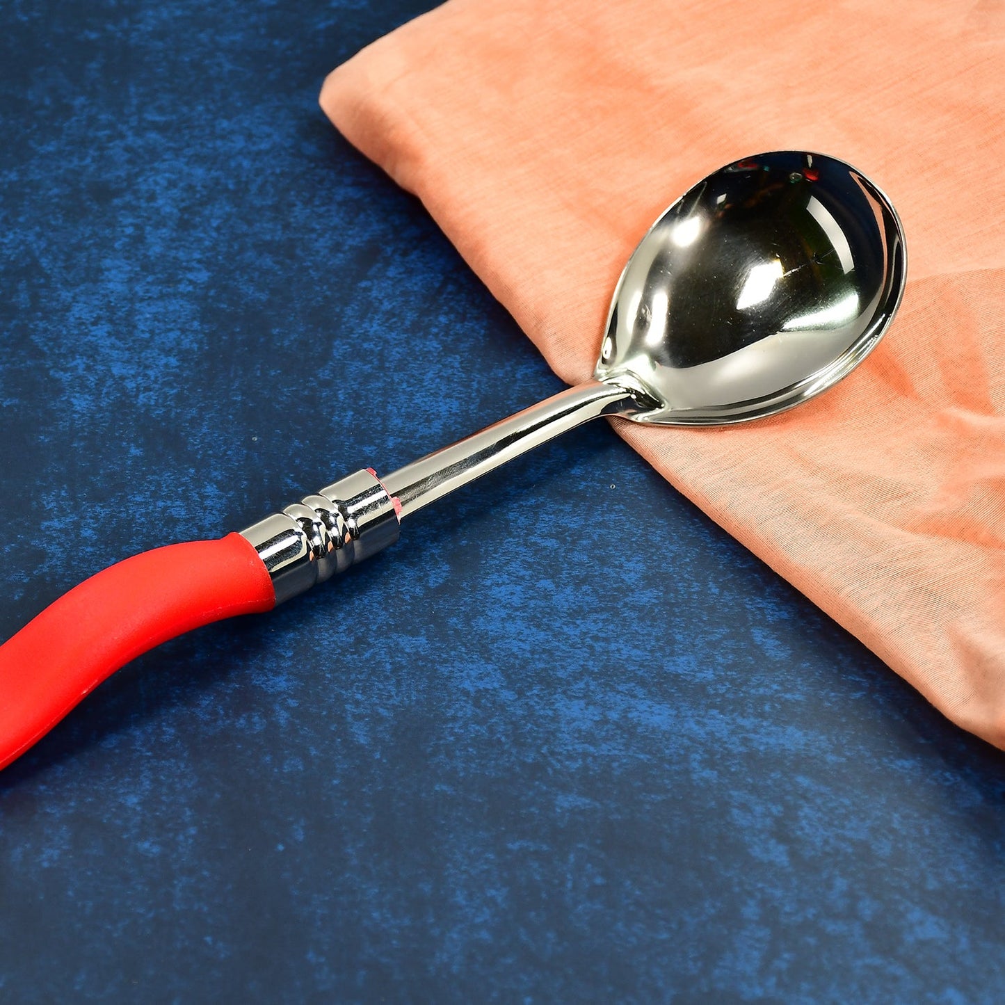 2939 STAINLESS STEEL BLASTING SPOON WITH PLASTIC HANDLE. DeoDap